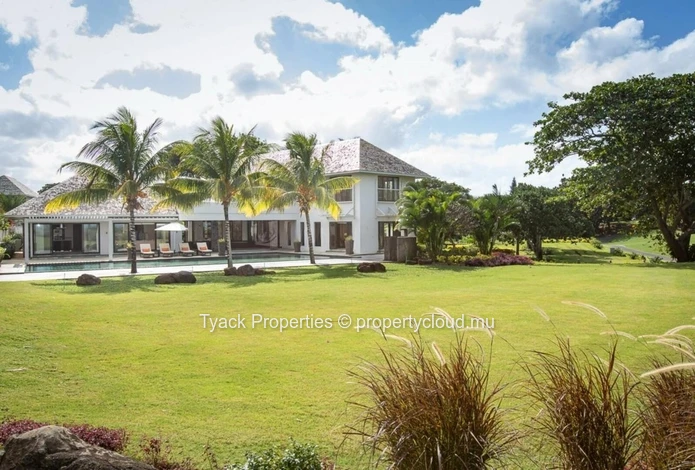 Villa Solaia Breeze – Anahita