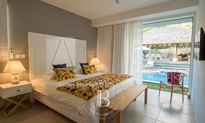 RIVIÈRE NOIRE - Contemporary Villa - 3 bedrooms