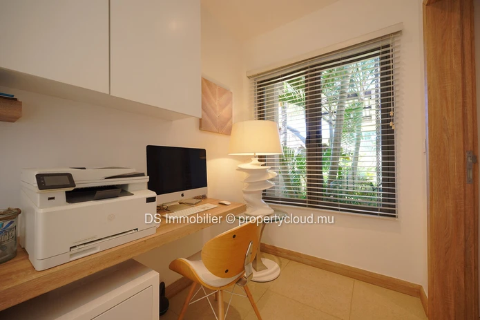 Villa Res De 4 Chambres Plain-Pieds À Vendre - Grand Baie - Nord - Accessible Aux Non Citoyens