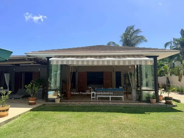 5 Bedroom Villa