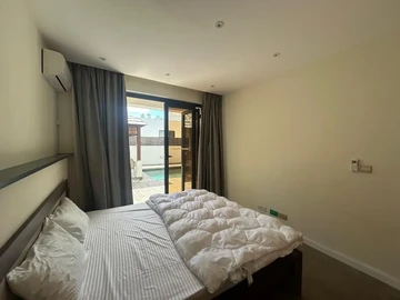 5 Bedroom Villa