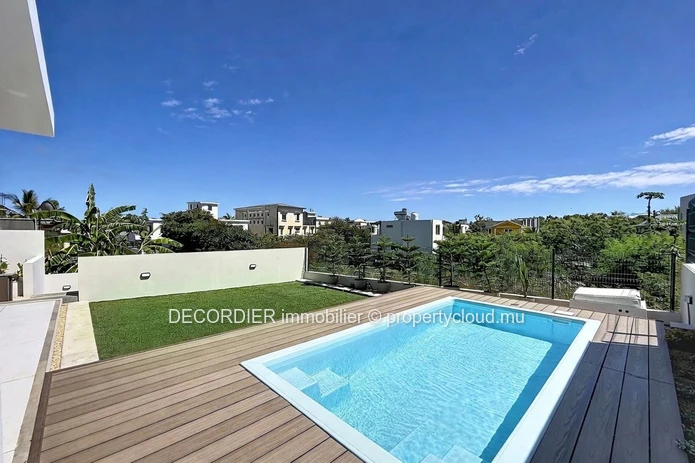 Maison moderne proche de la plage