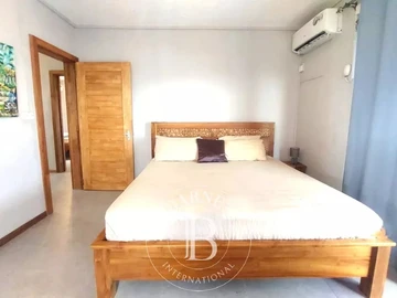 3 Bedroom Townhouse, Duplex