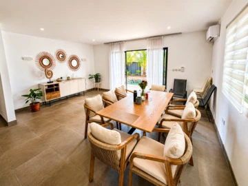 4 Bedroom Villa