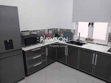6 Bedroom Apartment