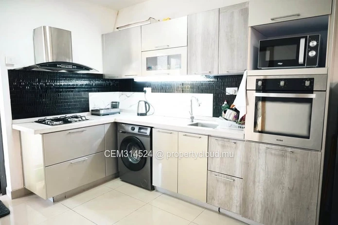 Appartement à Vendre 3 Chambres – Morcellement Palmyre, Flic en Flac