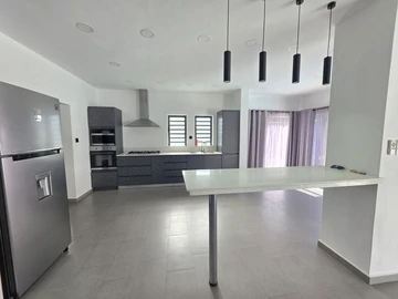 4 Bedroom Townhouse, Duplex