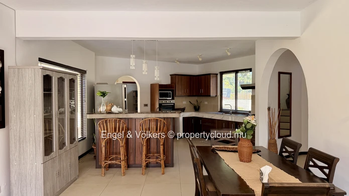Furnished 4-Bedroom Family Home with Private Pool in Petite Rivière Noire