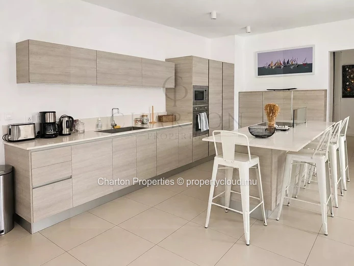 Appartement de 2 chambres au bord de la marina avec ponton privé