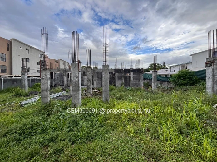 Terrain Résidentiel avec Projet à Vendre – Tamarin 
