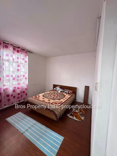 Maison à louer à Verger Les Bains, Pointe aux Sables | 30 000 Rs/mois (négociable)