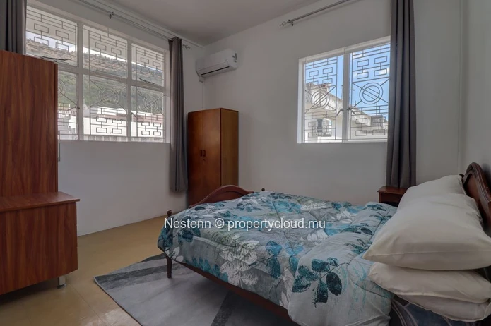 Maison fraîchement rénovée avec vue panoramique sur Port-Louis & les montagnes