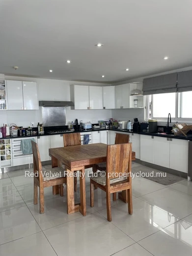 Luxury Duplex Penthouse – 570sqm Interior with 165sqm Rooftop Terrace & Mountain Views