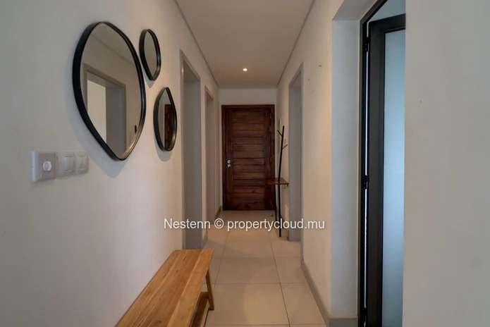 Modern 2-bedroom apartment in Moka , fully equipped kitchen, air conditioning, and close to amenities.