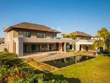 5 Bedroom Villa