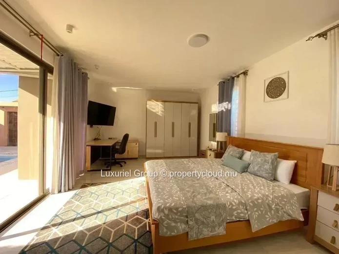Your Private Oasis in Pereybère – Modern Villa with Pool and Garden