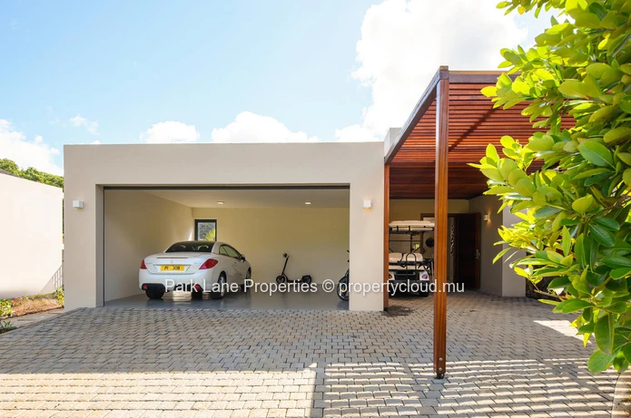 Villa de golf contemporaine et meublée à vendre au sein de Heritage Villas Valriche