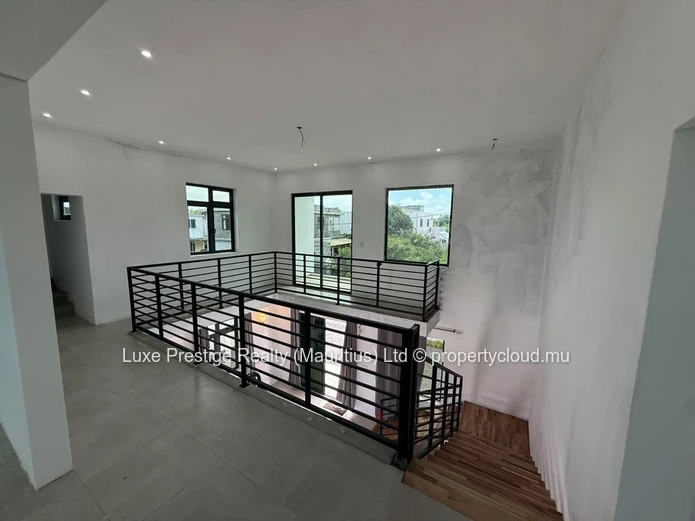 Maison Meublée 3 Chambres avec Piscine & Rooftop près de Northfields