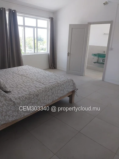 Villa familiale 4 chambres avec piscine à vendre – Village des Pêcheurs, Rivière Noire