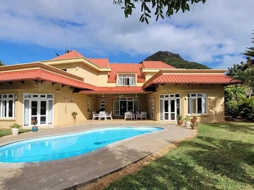 4 Bedroom Villa