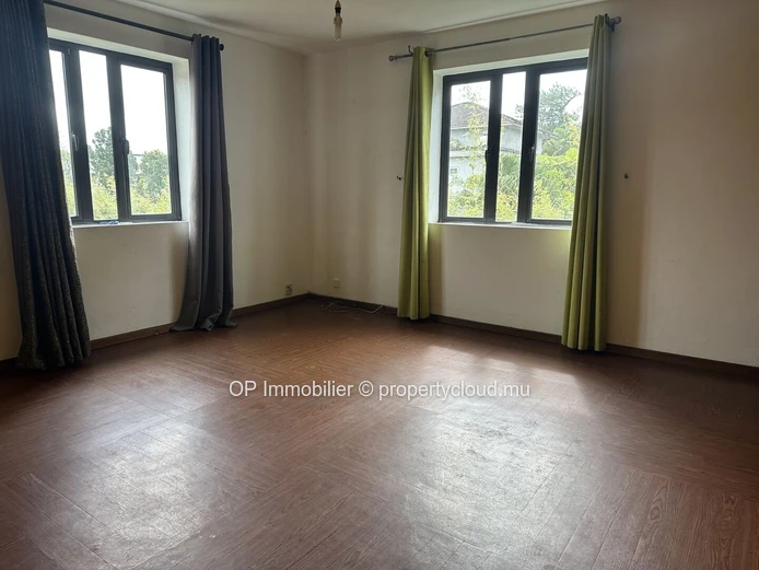 Maison de 3 chambres à vendre à Curepipe avec jardin