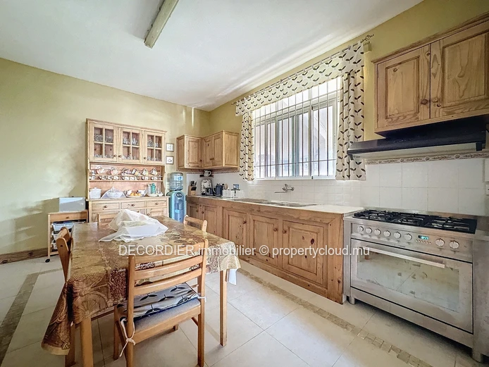 Charming family home in Grand Gaube, close to the sea (Sole Mandate)