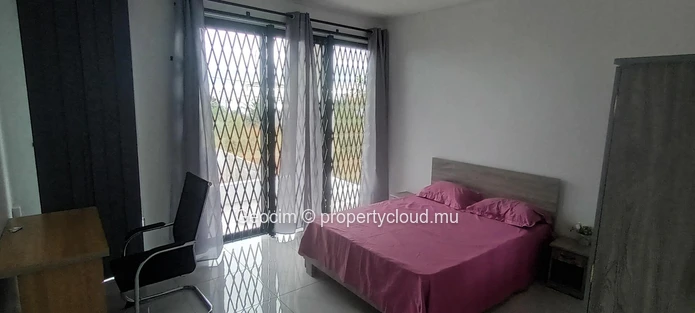 Albion Morc Berjeeraz fully furnished 4 bedroom's house. Plot of land448 sqm. Swimmingpool. Available now (Sole Mandate)