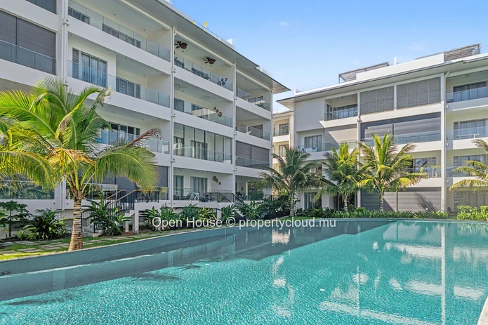 Penthouse meublé de 3 chambres avec piscine privée à Grand Baie