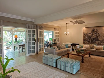 5 Bedroom Villa