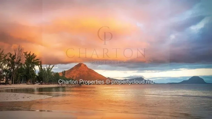 Elegant 3-bedroom penthouse with terrace in a luxury residence