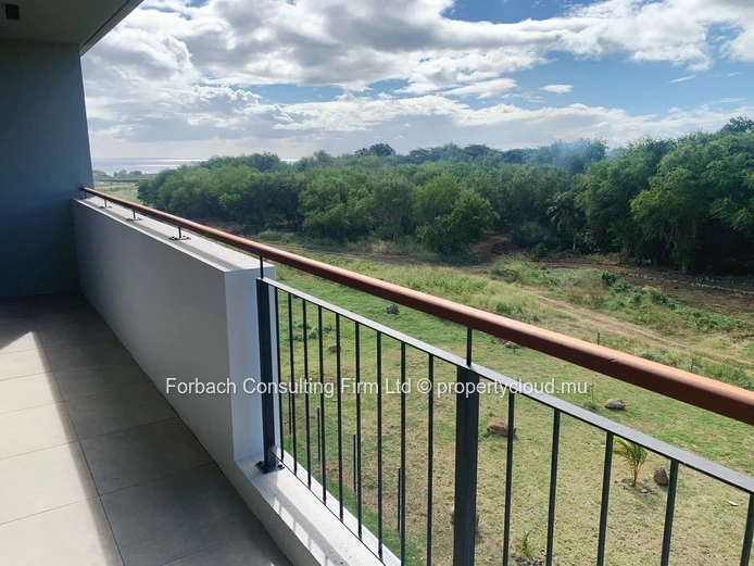 Modern 2-Bedroom Apartment For Long-Term Rent – The Grove, Smart City, Flic En Flac 
