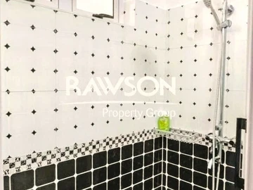 6 Bedroom Apartment