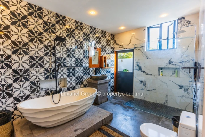 Magnifique Villa Balinaise de 4 Chambres en Suite