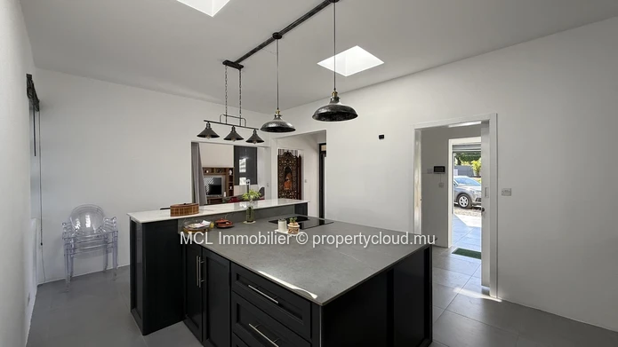 Maison  meublée de 4 chambres à Calodyne