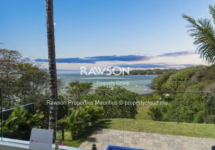2 En-Suite Bedroom Apartment | Sea View | Trou D’Eau Douce | Accessible To Foreigners