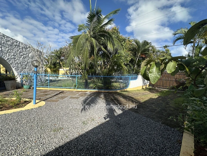 Pérèybere - Maison de charme de 4 chambres avec piscine (Mandat exclusif)