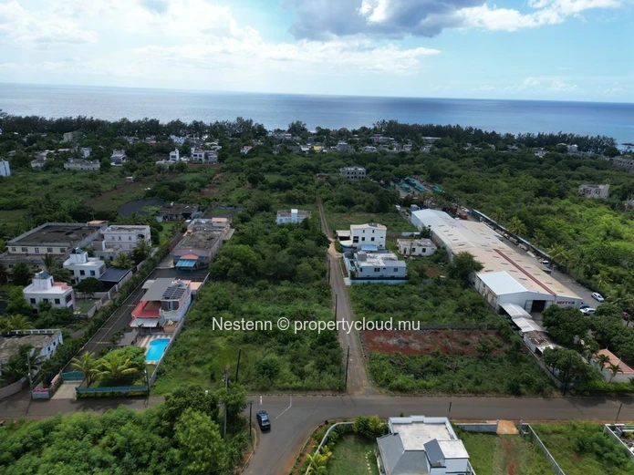 Dual residential plots near the beach 