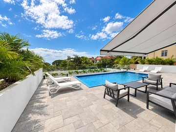 4 Bedroom Villa
