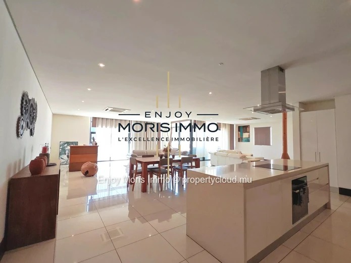 Appartement de prestige  – 3 chambres | 240 m² | Piscine rooftop | Accessible aux étrangers (RES) | Île Maurice