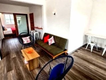 6 Bedroom Apartment