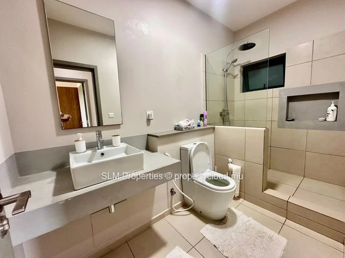 2-Bedroom Apartment for Rent in Helvetia, Moka