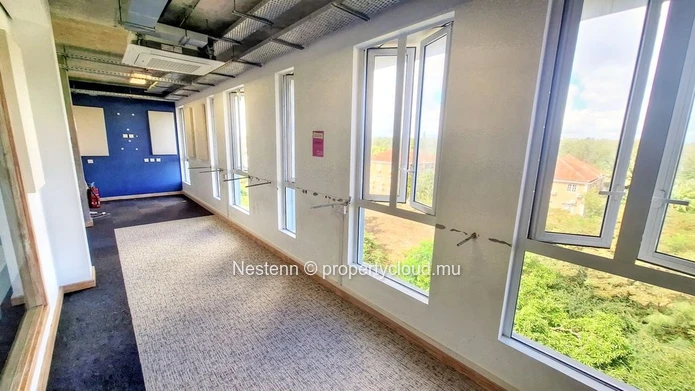 Spacieux espace de bureaux de 160m2
