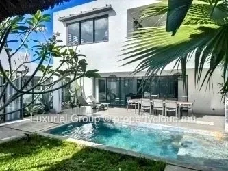 Calodyne Gem – Modern Villa with Pool, Office, and Garden Oasis