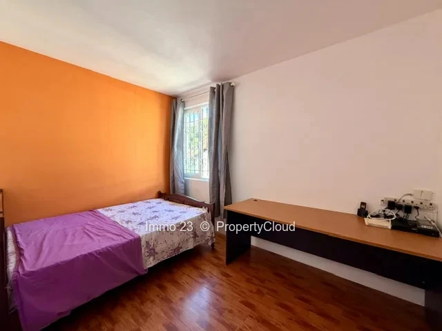 Houses / Villas - 3 bedrooms - Beau Bassin