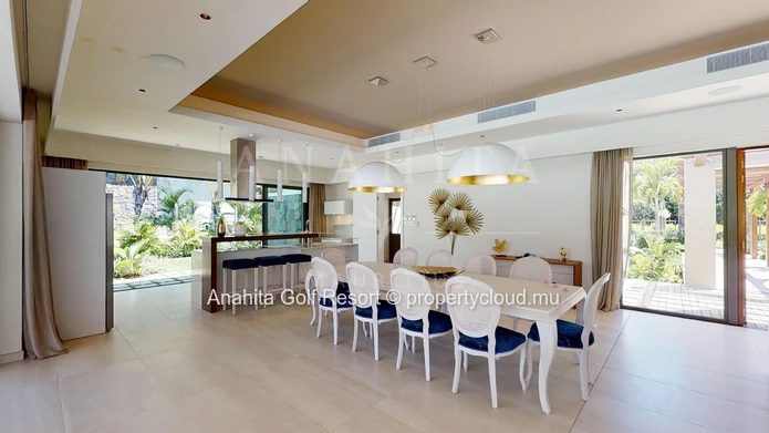 Villa The Gardens B16