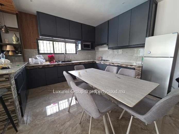 Villa for Rent in Grand Gaube – Spacious Family Home