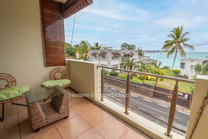 Sea View Apartment on Three Levels