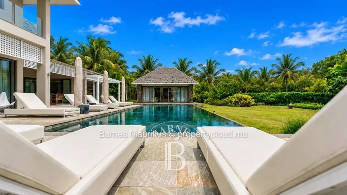 ANAHITA GOLF RESORT - Luxury 4-Bedroom Villa