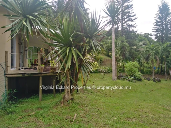 Maison meublée 2 ch à Chamarel — jardin tropical, terrasse