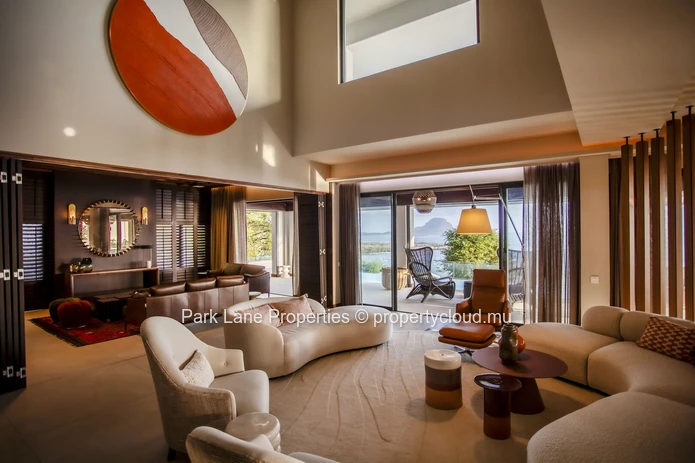 Villa Panorama — Surplombant la Mer